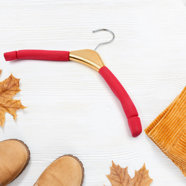 13121 red sponge cloth hanger 1pc