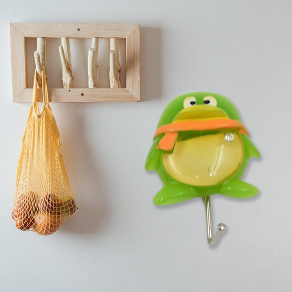 18015 frog shape hooks 1pc