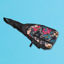 waterproof waist bag with usb charging for travel