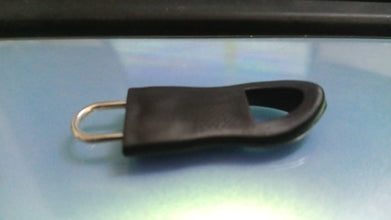 head zip fixer tags