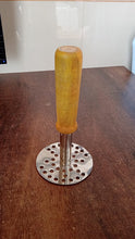 10200 wooden handle potato masher 1pc