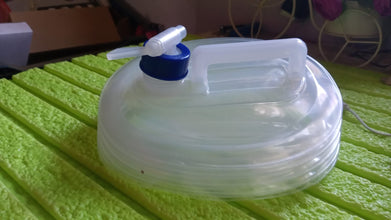 outdoor camping collapsible portable water container with carry handle tap valve large food grade
