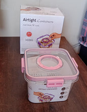 plastic food storage containers