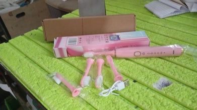 13321 ele toothbrush with extra 4 head