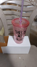 12694 plastic tumbler with straw